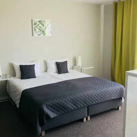 דירה Zyczliwa Centrum Konferencyjno-sportowe